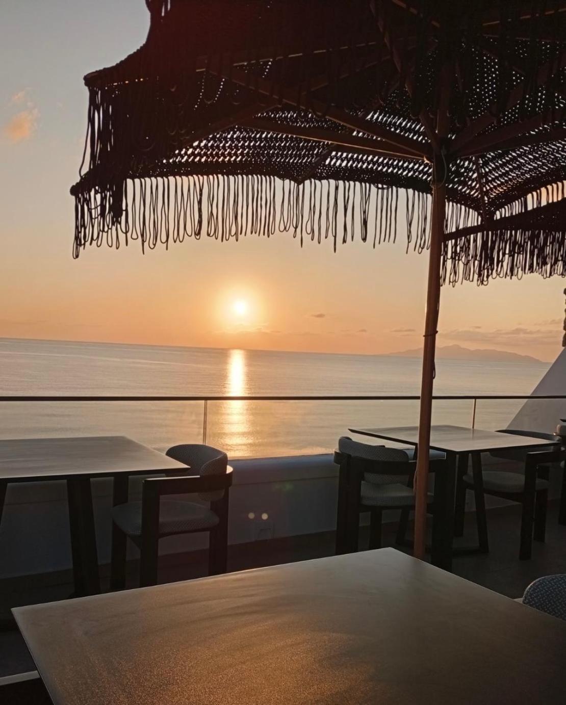 Aelia Thalassa Monolithos  Bagian luar foto