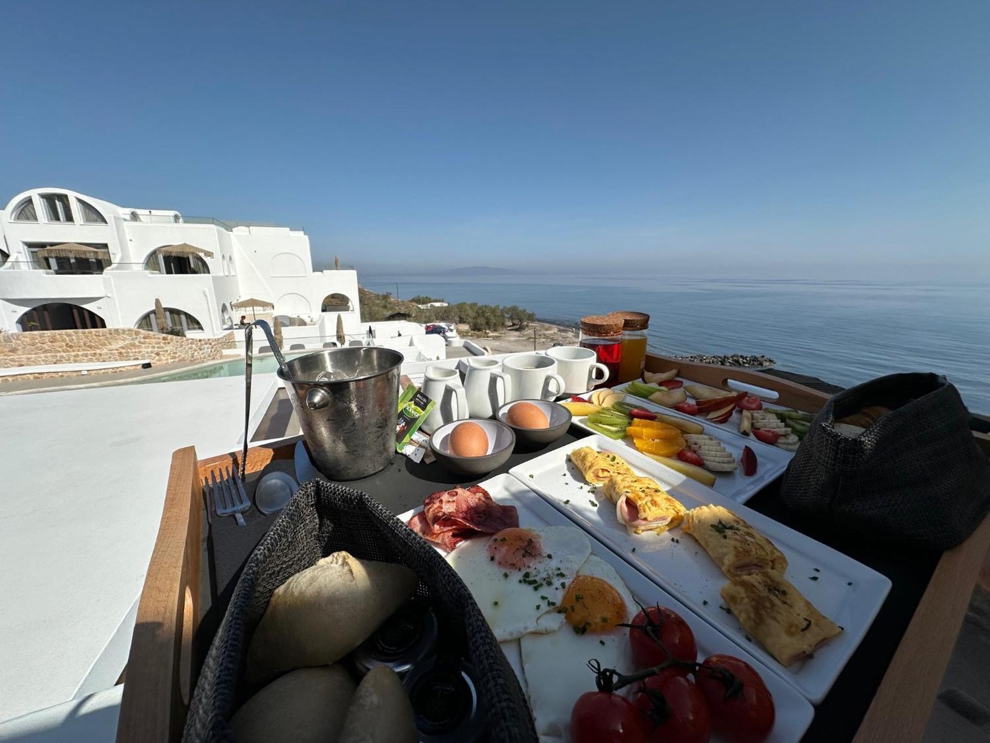 Aelia Thalassa Monolithos  Bagian luar foto